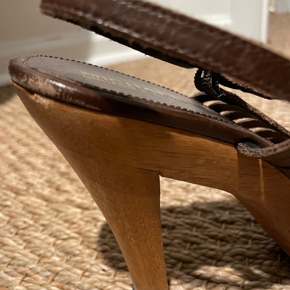 Michael Kors Brown Leather Strappy Sandals with Wooden Heels Size 8 - Picture 4 of 9